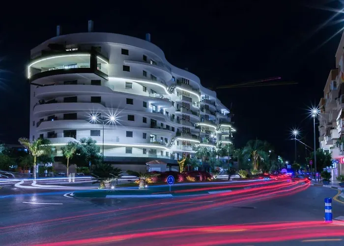 Inf2.6f - Modern And Bright Daire