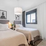 Inf2.6f - Modern And Bright * Estepona