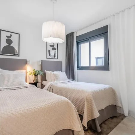 아파트 Inf2.6f - Modern And Bright