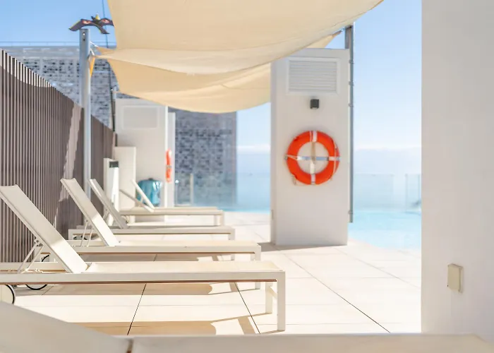 Inf2.6f - Modern And Bright Apartment