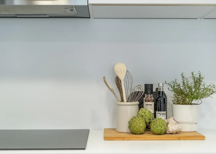 Inf2.6f - Modern And Bright Apartment Estepona