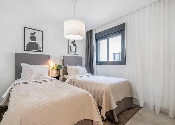 Inf2.6f - Modern And Bright * Estepona